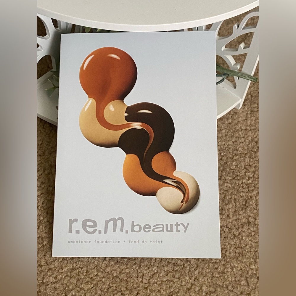 R.e.m. beauty sweetener foundation SAMPLE
